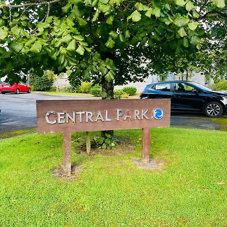 A Room In Central Park Apts Carrick-on-Shannon Exterior foto
